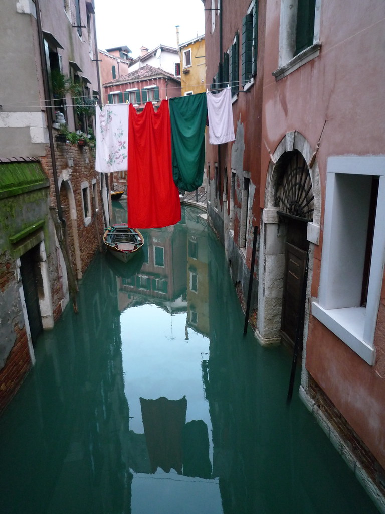 Venise 7 a.m / tense like a rope
