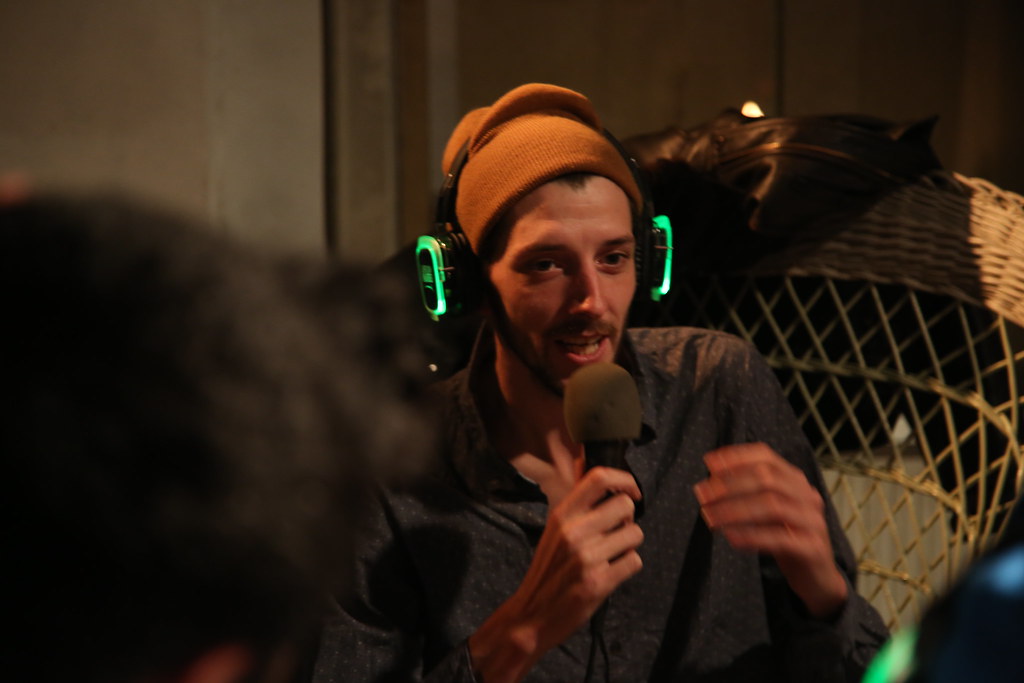 RADIO23