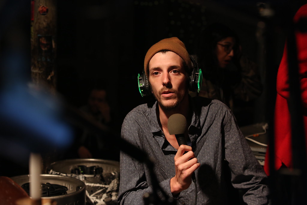 RADIO23