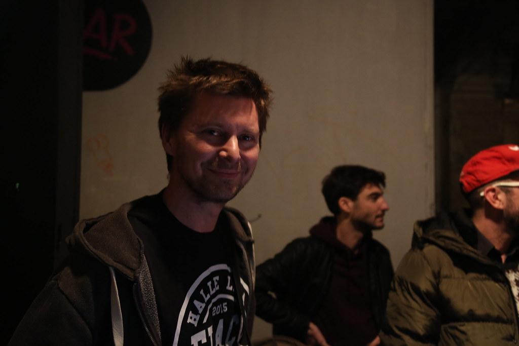 RADIO23