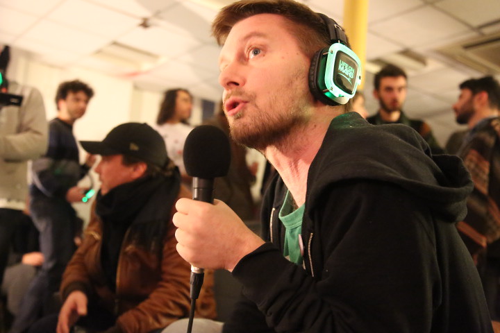 RADIO23