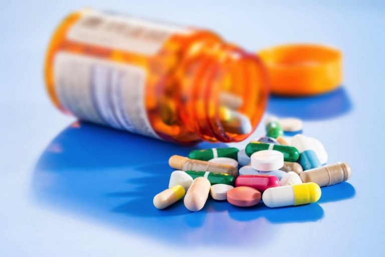 Qu&rsquo;est-ce qu&rsquo;il se passe quand on arrête les anti-dépresseurs ? avec Chloé pharma // Invité Paris