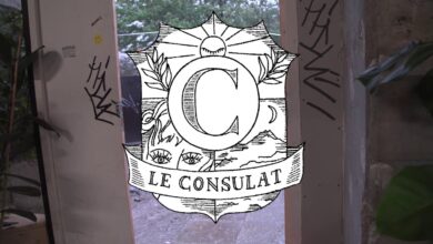 Pendant ce temps au consulat - La piscine