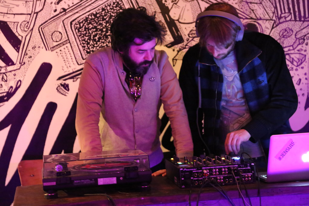 LES DJS