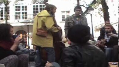 Live James & Harris Vs Capucine