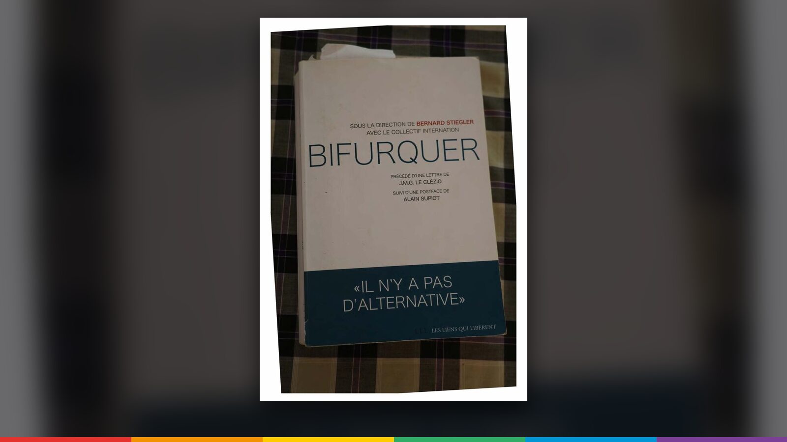 Couverture de « Bifurquer », Bernard Stiegler & le collectif Internation